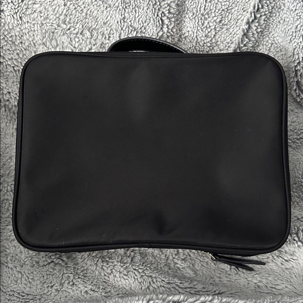 Kate Spade Toiletry Cosmetic Travel Bag - Picture 3 of 16